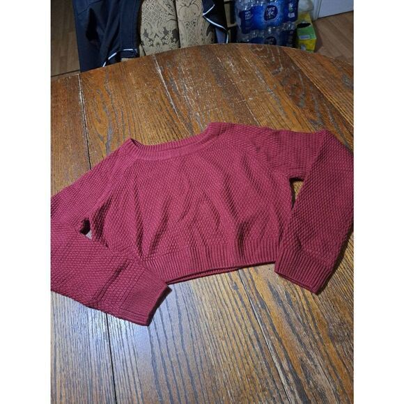 New Small Burgandy Knit Long Sleeve Cropped Sweater Round Neck Pullover NWOT - Picture 1 of 4